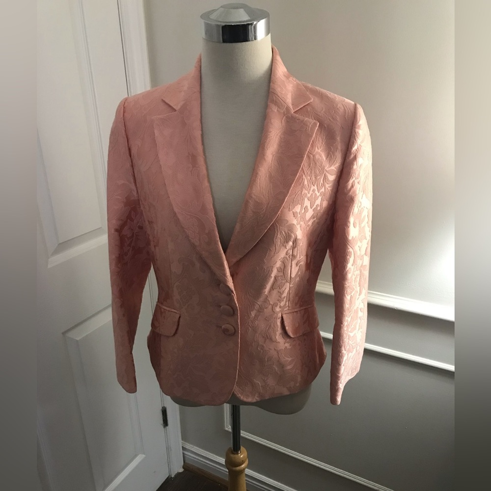 Suzy Shier Women’s Blazer